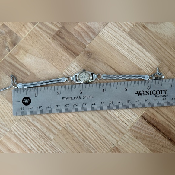 Seiko Rare Vintage Mechanical Ladies Watch Stainless Dial Case Bracelet Works - Picture 14 of 15